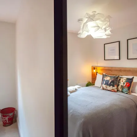 Higgihaus Cabot Mews #34 Prime Location